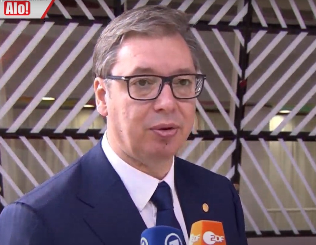 POSLATA SNAŽNA PORUKA Vučić: Molim ih za mir, ali drznu li se da krenu u progon Srba, Srbija će pobijediti