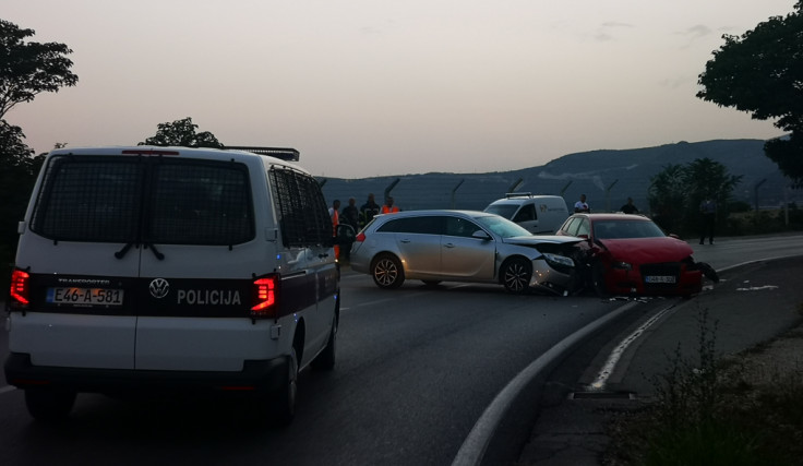 HOROR NA PUTU PREMA BLAGAJU Djevojka teško povrijeđena u udesu, vatrogasci je izvlačili iz vozila