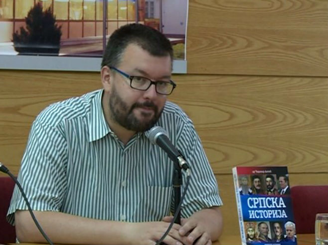 SAMRTNIČKI REFLEKS ZAPADNOG IMPERIJALIZMA Antić: Šmit nastoji da stvori "bosansku naciju"