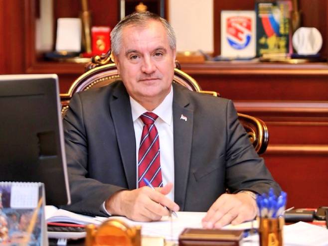 VIŠKOVIĆ ZADOVOLJAN RADOM Na rezultatima Vlade mogu pozavidjeti mnogo jače ekonomije, ne dugujemo nikome ništa