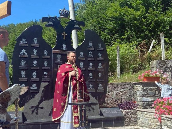 Služen pomen srpskim borcima iz Grabovice