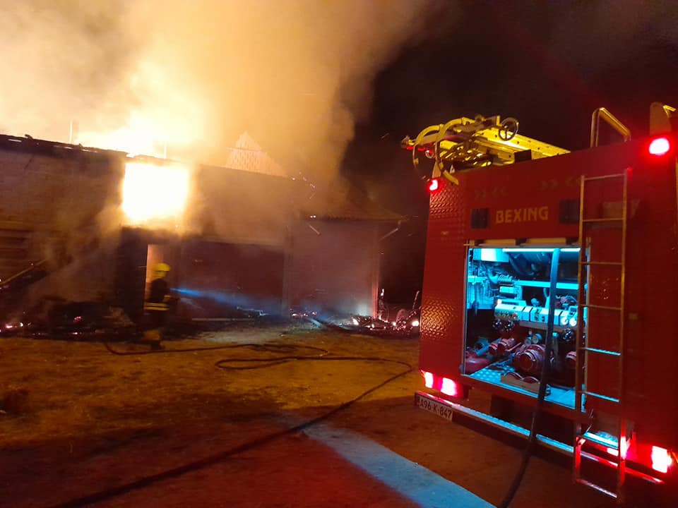 BANJALUČKI VATROGASCI IMALI PUNE RUKE POSLA Gorjela trafostanica u gradu, buktinja u Stričićima FOTO