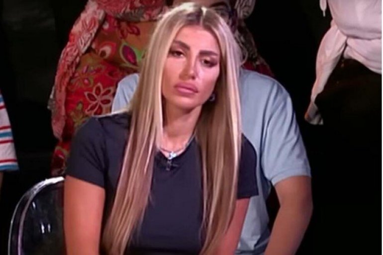 OBOŽAVATELJKA JOJ OKRENULA LEĐA Dalila će morati da iznajmljuje stan