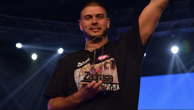 DEJAN ODGOVARAO NA GORUĆA PITANJA Ne zanimaju me sitne stvari, jer ja sam krupan lik koji je pobijedio