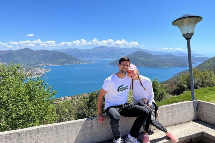 PRVI PUT SE SRELI KAO KLINCI Malo ko zna koliko je Jelena Đoković starija od Noleta