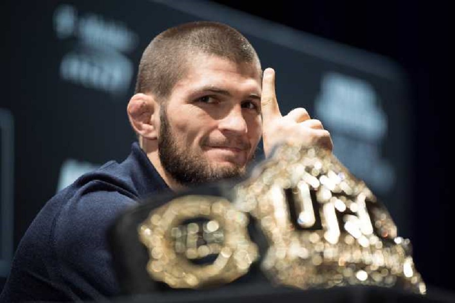 KABIB NURMAGOMEDOV UŠAO U UFC KUĆU SLAVNIH Dagestanski orao se prisjetio pokojnog oca na ceremoniji (VIDEO)