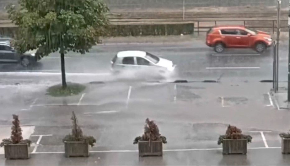 Nevrijeme pogodilo Sarajevo, temperatura pala za desetak stepeni (VIDEO)