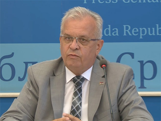 REAGOVANJE I IZ REPUBLIČKOG PEDAGOŠKOG ZAVODA: "Šmit nema ni osnova ni prava da se miješa u obrazovanje"