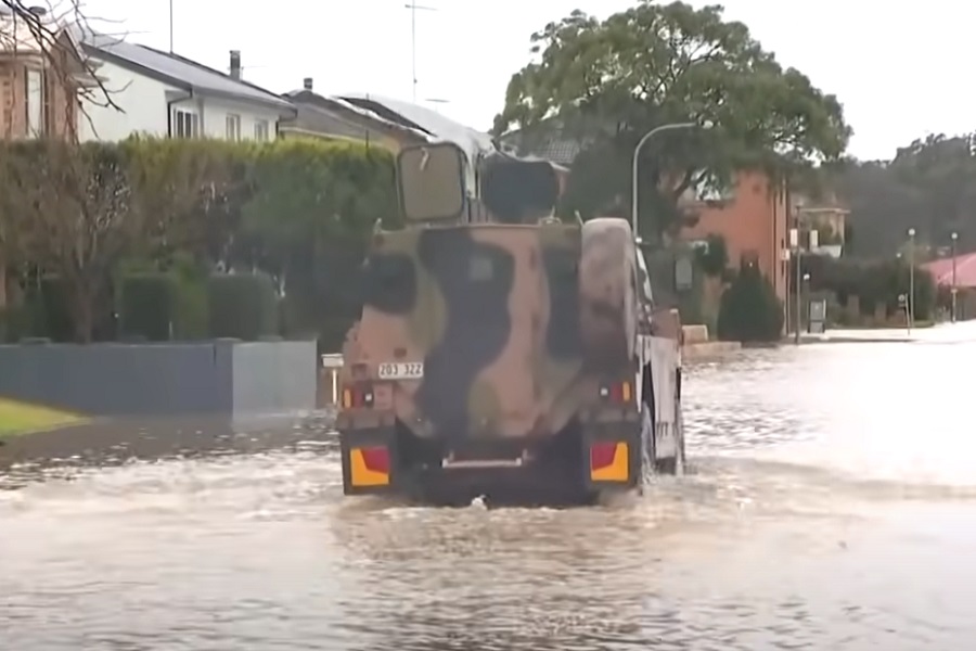 SIDNEJ POPLAVLJEN POSLIJE VELIKIH PADAVINA 50.000 ljudi čeka na evakuaciju u najvećem gradu Australije (VIDEO)