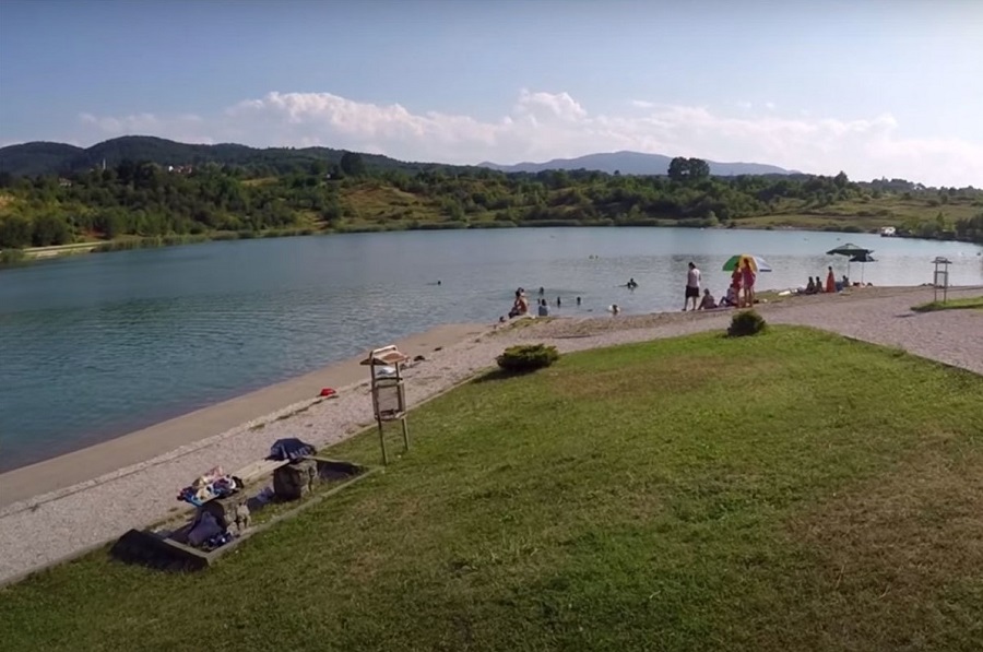 UŽAS NA RAJSKOM JEZERU Utopila se dvojica mladića kod Živinica