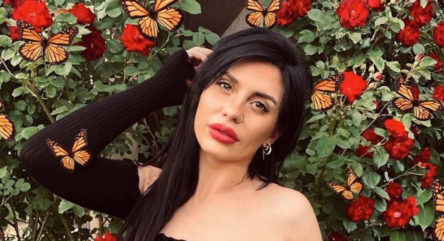 ZLATA KAO MILION DOLARA Kćerka Zorice Brunclik u izazovnom kupaćem kostimu ostaviće vas bez teksta (FOTO)