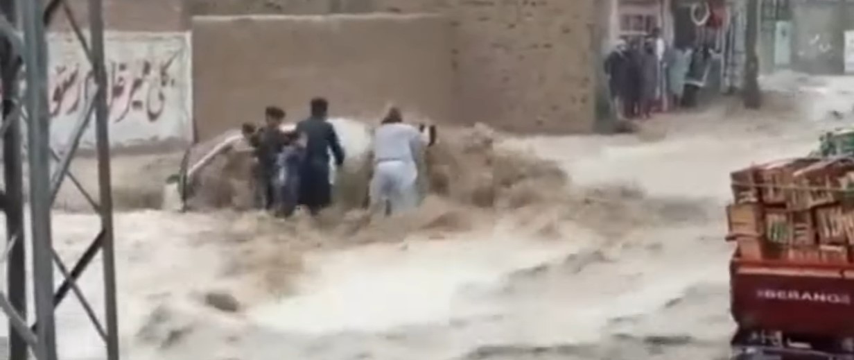 DRAMA U PAKISTANU Poplave i klizišta odnijeli najmanje 62 život