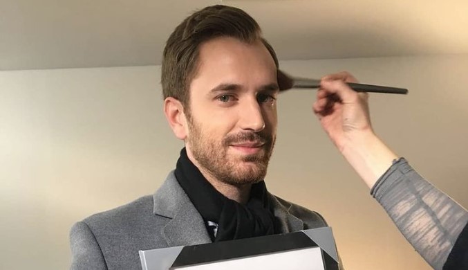 "I JA SLIKU SA ŽENOM IMAM" Momčilo Otašević prvi put objavio fotografiju sa Jelenom