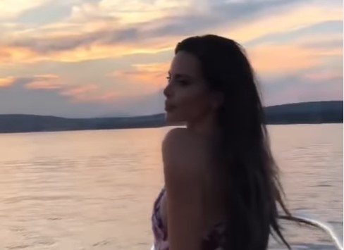 MOJI SU ME SA DJETETOM IZBACILI NA ULICU Nikolina Pišek nakon smrti supruga preživjela pakao, najmiliji joj okrenuli leđa