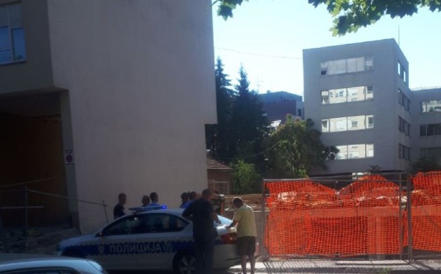 NESREĆA NA GRADILIŠTU U BANJALUCI Radnik pao sa 5 metara visine, hitno prevezen na UKC RS