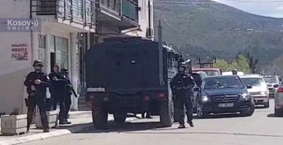 NAPETO U KOSOVSKOJ MITROVICI Oglasile se sirene za uzbunu