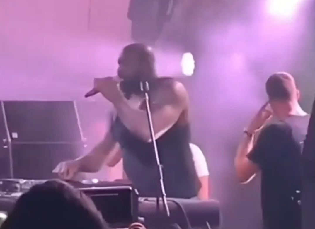 ŠOU NA ŽURCI NA JADRANU Šakil O'Nil urlao na našem jeziku, pa pozvao Dončića i Dragića na binu (FOTO/VIDEO)