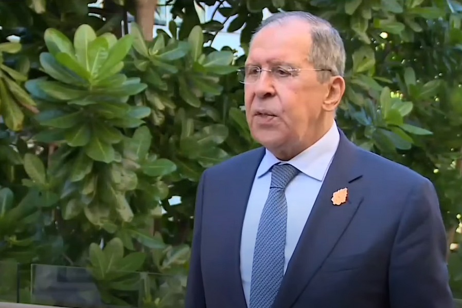 ŠEF RUSKE DIPLOMATIJE Lavrov upozorio Zapad: Igrate se vatrom koja može da ima ozbiljne posljedice