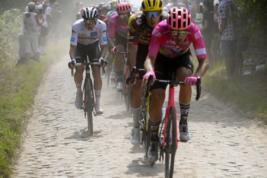 TIM TADEJA POGAČARA SVE SLABIJI Novo odustajanje sa "Tour de France" zbog virusa korona