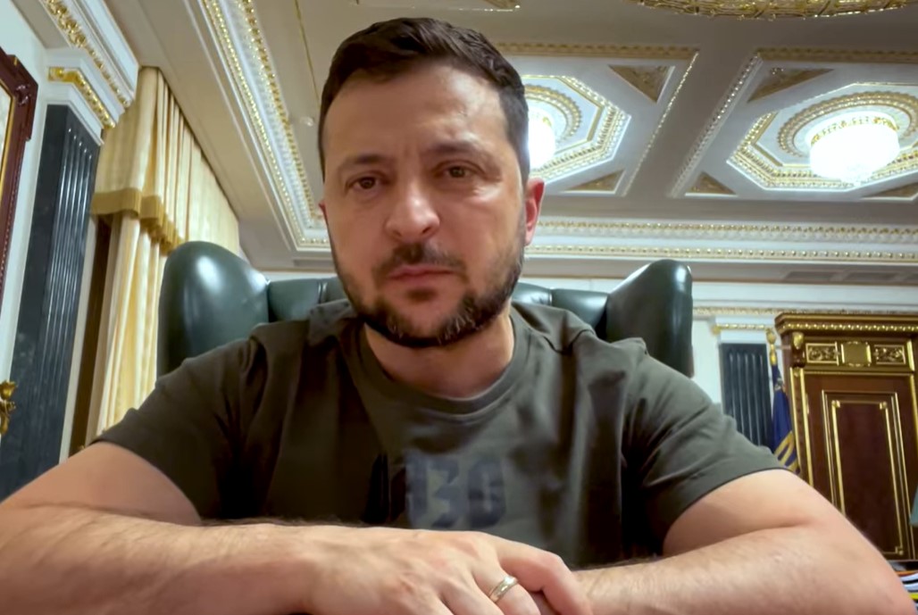 UKRAJINSKI PREDSJEDNIK POSLAO PORUKU Zelenski: Rusi, pogledajte našu zastavu na Zmijskom ostrvu