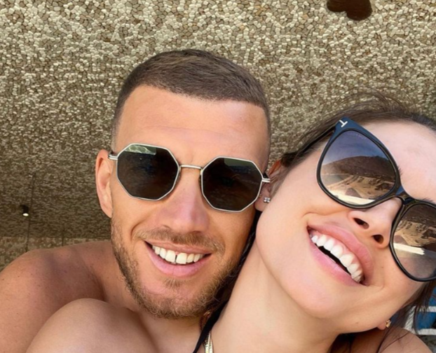 SREĆNE VIJESTI ZA PORODICU DŽEKO Amra trudna po peti put, na instagramu otkrili pol djeteta (VIDEO)