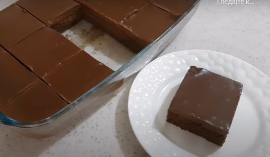 ČOKOLADNA FANTAZIJA Jednostavan i super ukusan kolač, savršen za svaku priliku (VIDEO)