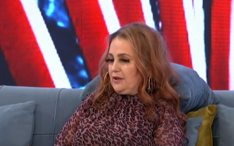 BLAM ZA BLAMOM Dalilina kuma otkrila zašto više ne pričaju i šokirala informacijama: "Mi smo tada slali razne poklone, haljine, pa čak i prsten koji joj je Dejan dao na vjenčanju"