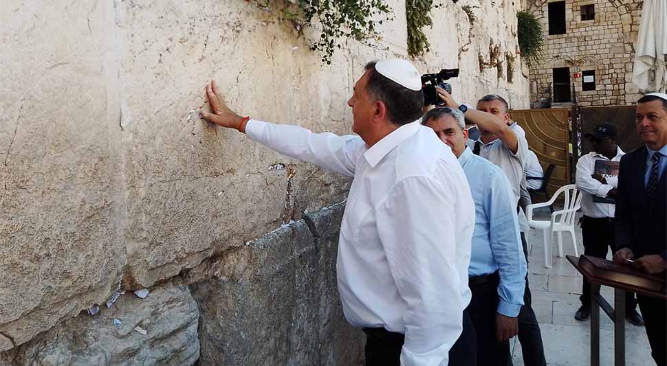 SASTANAK SA GLAVNIM RABINOM Milorad Dodik obišao Zid Plača