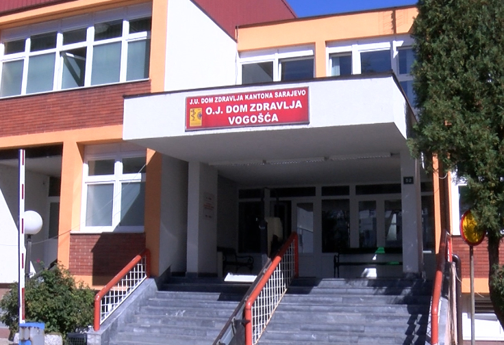 NA SVIJET DOŠLA ZDRAVA DJEVOJČICA Doktorica porodila trudnicu ispred Doma zdravlja u Vogošći
