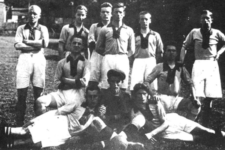 OSNIVAČKA SKUPŠTINA ODRŽANA U KAFANI "PUTNIK" Na današnji dan 1926. osnovan najveći fudbalski klub u Srpskoj