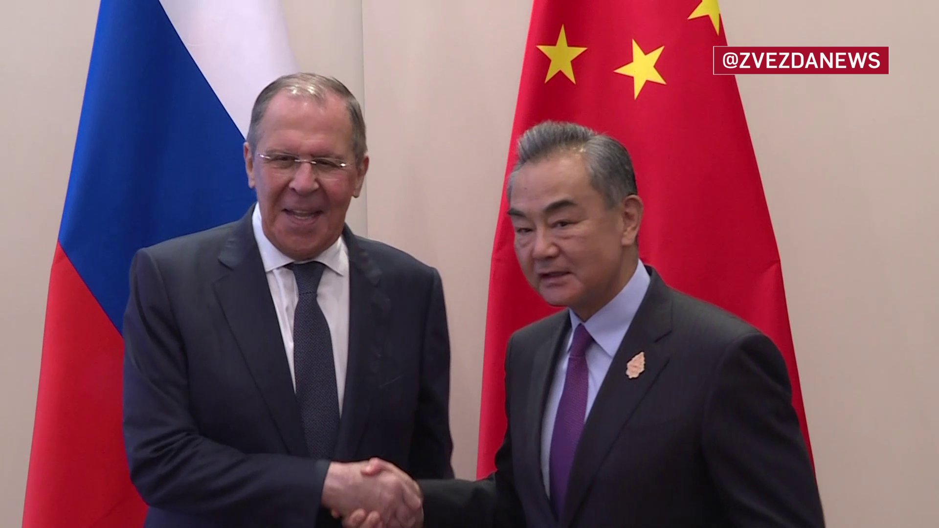 "SAD I NJENI SATELITI POKUŠAVAJU ZAUSTAVITI RAZVOJ NAŠIH ZEMALJA" Lavrov: Moskva i Peking proširuju stratešku saradnju (FOTO)