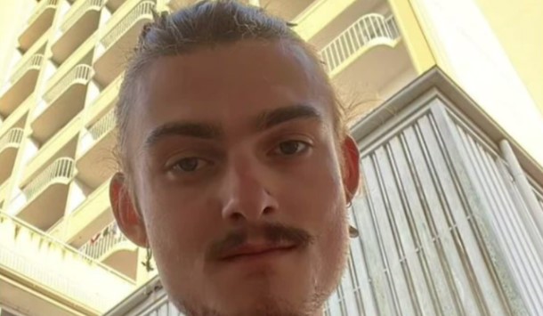 OSTAVILA MU VELIKU NAPOJNICU Konobar otkrio što je Kim Kardašijan jela u restoranu (FOTO)