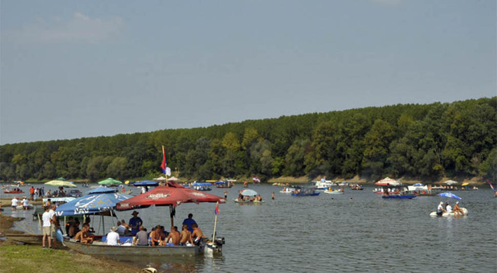 "SAVSKA REGATA" U BIJELJINI Trasu od 25 kilometara prešlo 160 plovila sa 1.000 učesnika