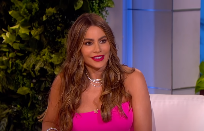 PRKOSI GODINAMA Zanosna Sofia Vergara proslavila pedeseti rođendan (FOTO)