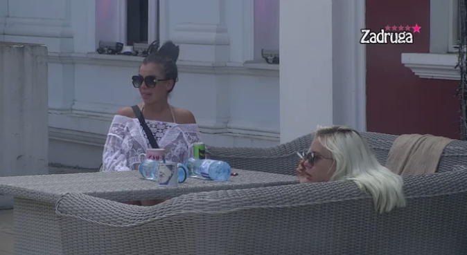 SANJA ISKORISTILA PRILIKU PA OPLELA PO VIKI Progovorila o njenom životu te pohvalila Mateju! (VIDEO)
