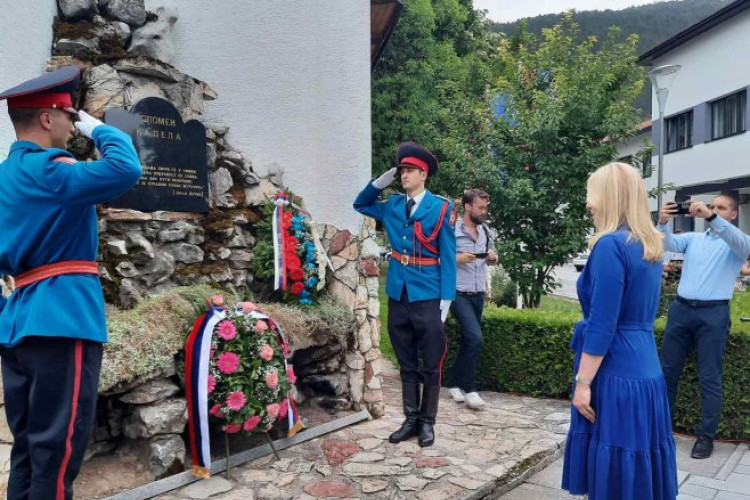 PREDSJEDNICA SRPSKE U ROGATICI Cvijanovićeva položila vijenac poginulim borcima
