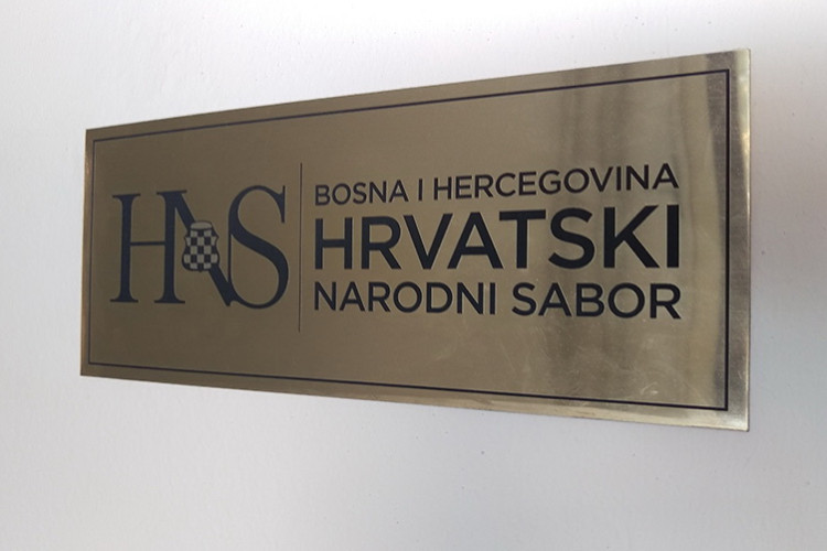 "BOŠNJAČKI UNITARISTI SVE AGRESIVNIJE NEGIRAJU OVU DRŽAVU" HNS: Džaferović svakodnevno ruši BiH, Ustav se brutalno krši
