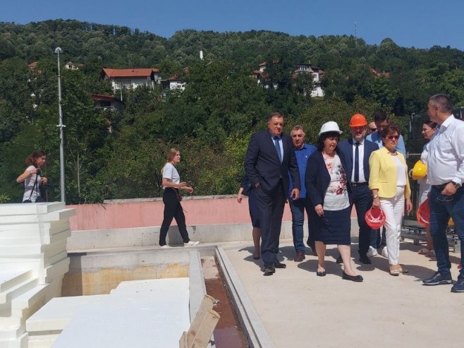 DODIK U SRPSKIM TOPLICAMA Obilazak objekta u izgradnji Zavoda "Dr Miroslav Zotović"