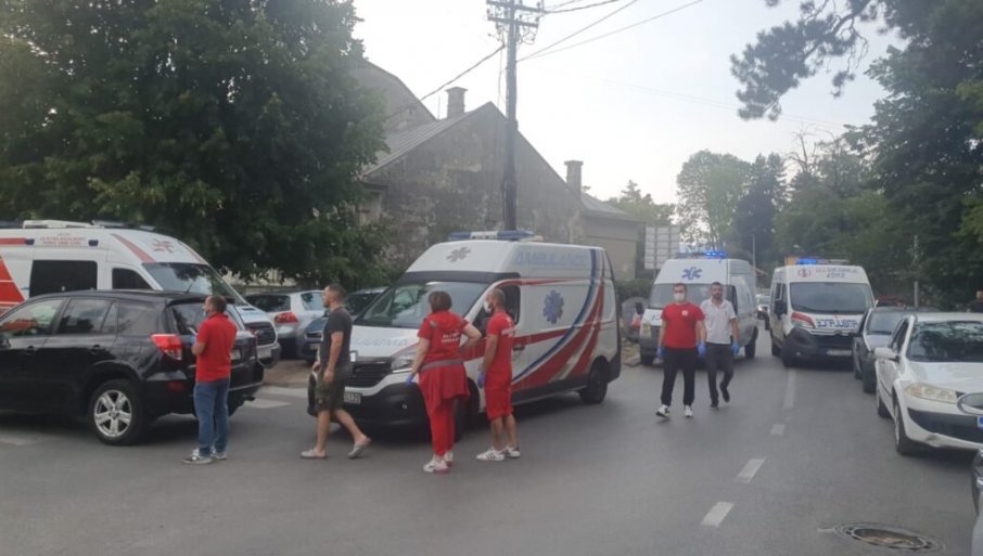 JEZIVI DETALJI PUCNJAVE NA CETINJU Među ubijenima i djeca, policajac ranjen u glavu, a poznat je i identitet napadača