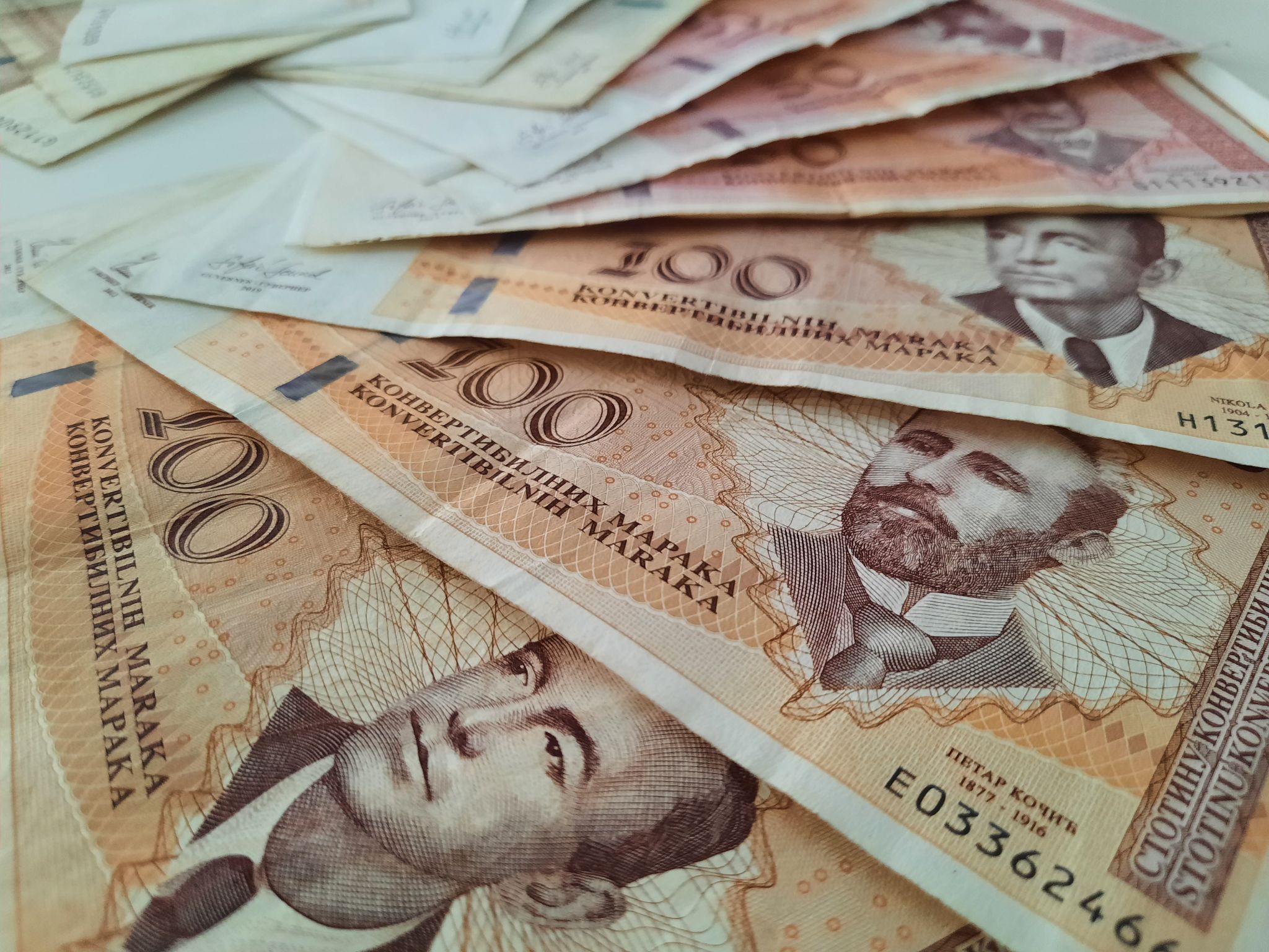 DIJASPORA "DONIJELA" MILIJARDE Svaka deseta potrošena marka stigla iz inostranstva