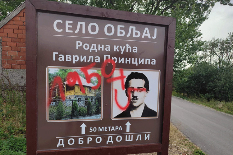 INCIDENT ZA KOJI TREBA ODGOVARATI U rodnom selu Gavrila Principa ispisani ustaški simboli