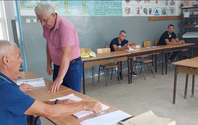 Na referendum u Bratuncu do 15 sati izašlo 5.177 građana