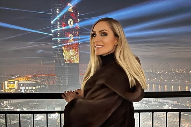 JELENA GAVRILOVIĆ GRMI Na festivalu se pojavila u "goloj haljini", izgledala božanstveno (FOTO)