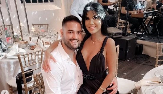 LJUBA PERUĆICA SA SUPRUGOM U EGIPTU Njena izvajana gu*a u prvom planu, muškarcima popadale vilice (FOTO)