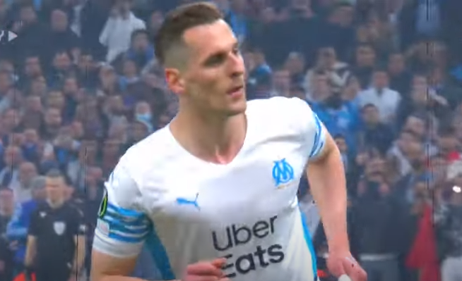 JUVENTUS DOBIJA POJAČANJE, A VLAHOVIĆ KONKURENCIJU Poljak Arkadijuš Milik staje u redove "stare dame"