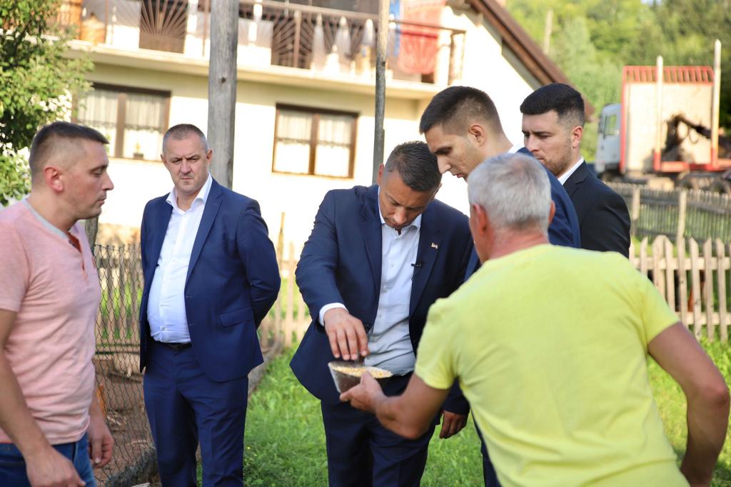 NENAD NEŠIĆ PORUČIO "Da nam sela budu razvojna šansa, a ne zadnja rupa na sviralu" (FOTO)