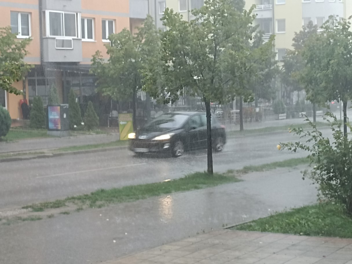 IZDAT NARANDŽASTI METEOALARM Sutra obilne padavne