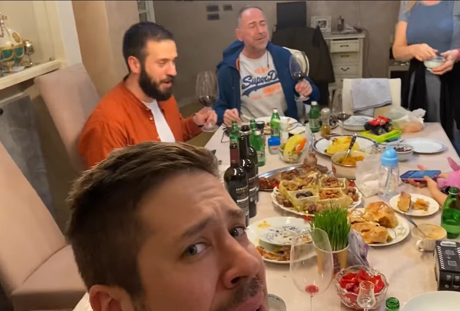 NIKOLA ROKVIĆ ČESTITAO ROĐENDAN BRATU MARKU Od čestitke zastaje knedla u grlu, u videu se vesele sa ocem Marinkom (VIDEO)