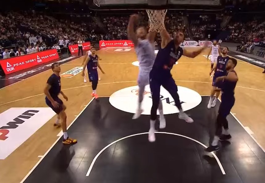 PROŠLE GODINE OSVOJILI SREBRO FIBA analizirala "Orlove": Pritisak ponekad postaje prevelik za Srbiju