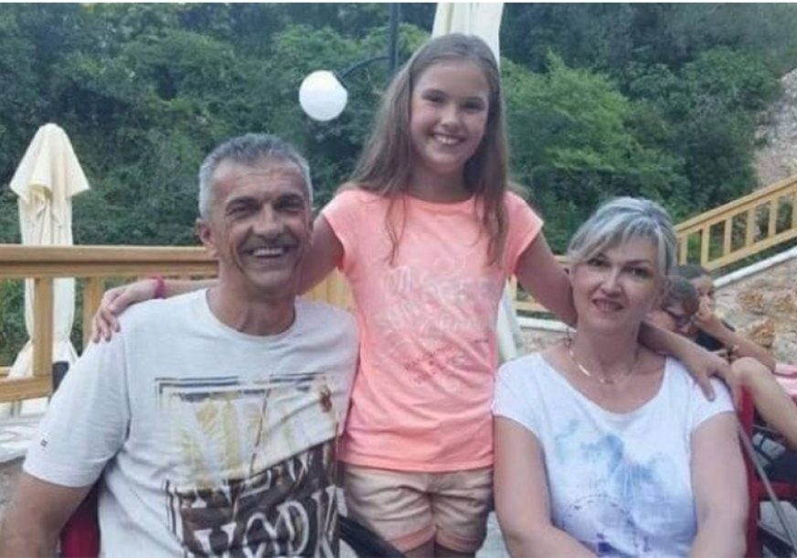OTAC LANE PUDAR OGORČEN POLITIČARIMA Nemojte joj više čestitati, za sve ove godine dobila 0 KM